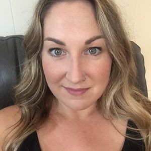 Meet your Posher, Pam